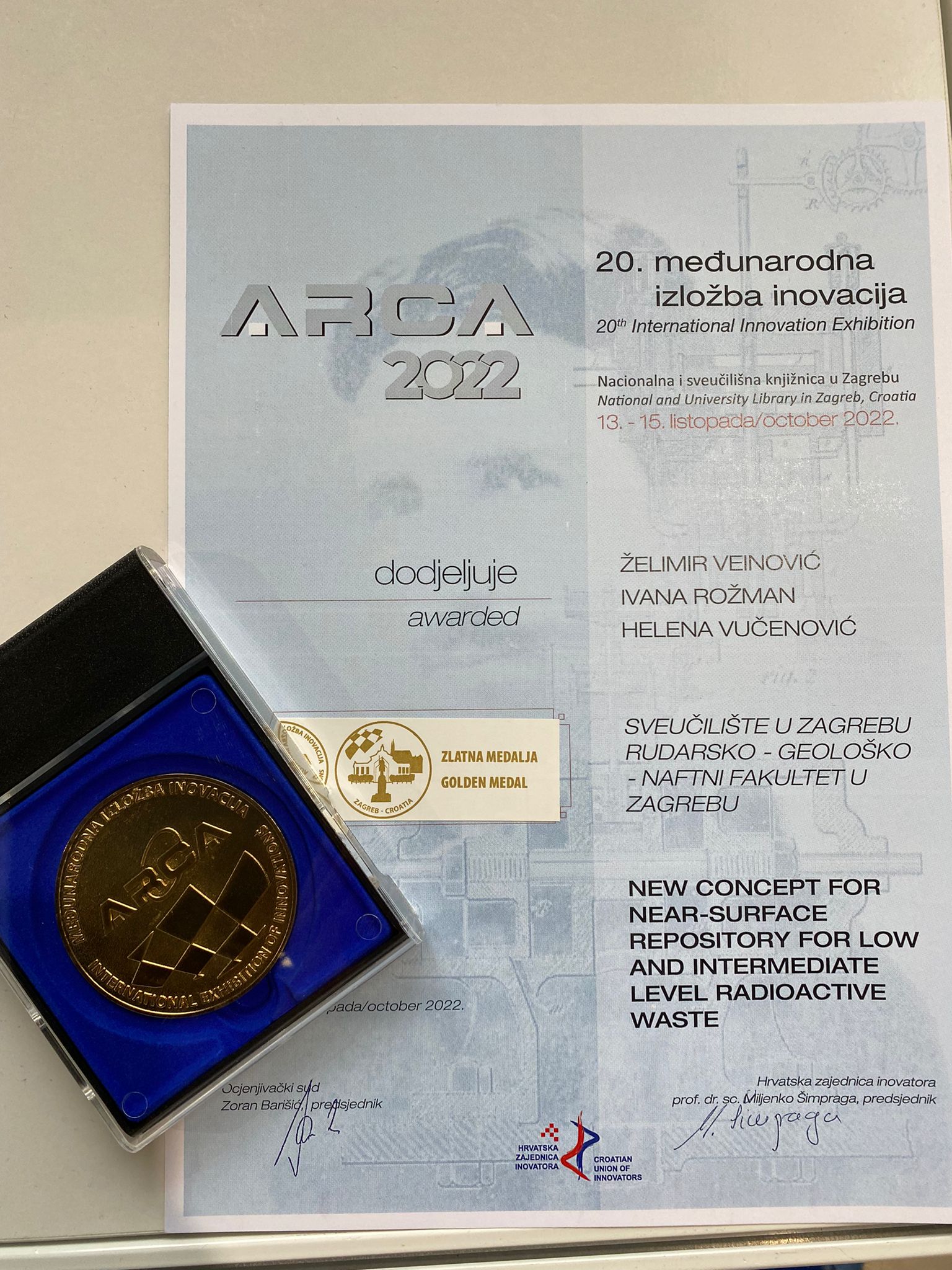 a52dd2a3 7593 476c 8061 3a3159900554